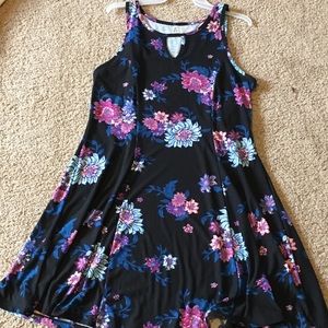 Floral dress with cutout